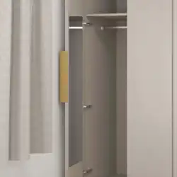 מראה פנימית גדולה